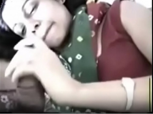 Hot Andhra Ammayi Dengu Mms Video Telugu Aunty Sex