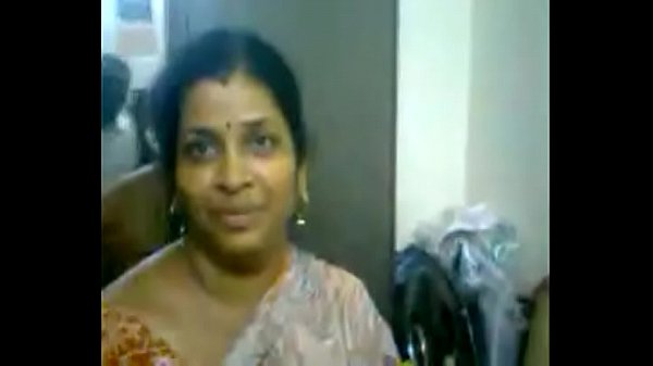 Vimala Aunty Saree Stripped MMS - Hot Dengudu MMS