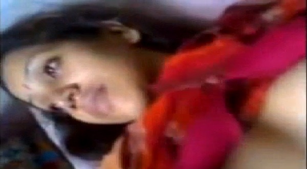 Vizag Telugu Girl Fucking Videos - Telugu girl hot boobs sucked harder - Vizag teen porn