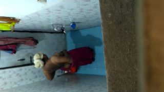 Secretly recording nude telugu aunty bathing