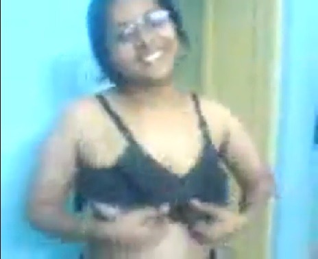 464px x 378px - Sexy tamil teacher tho principal dengu - Chennai sex mms