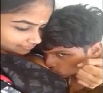 Telugu Yothu Clg Sex - Real sex telugu college ammayi tho - Sollu cheekadam video