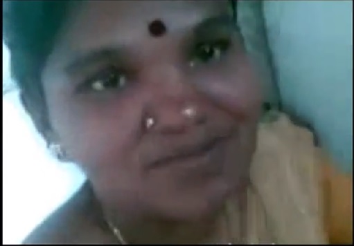 Panimanishi Auntysex - Mature telugu panimanshi dengu - Andhra aunty porn
