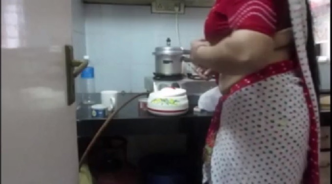 Telugu Kitchen Working Girls Sex - Andhra aunty sudha kitchen sex - Telugu home sex
