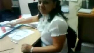 Hyd office lo sexy lady ichina handjob