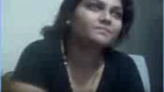 Gowri aunty puku pattuhuni selfie thesindi