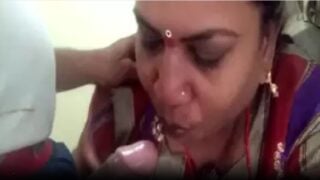 Africa vadi modda telugu aunty parvathi cheekindi