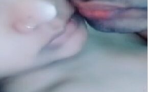 Vadhina lips ni boobs lani kiss chese video